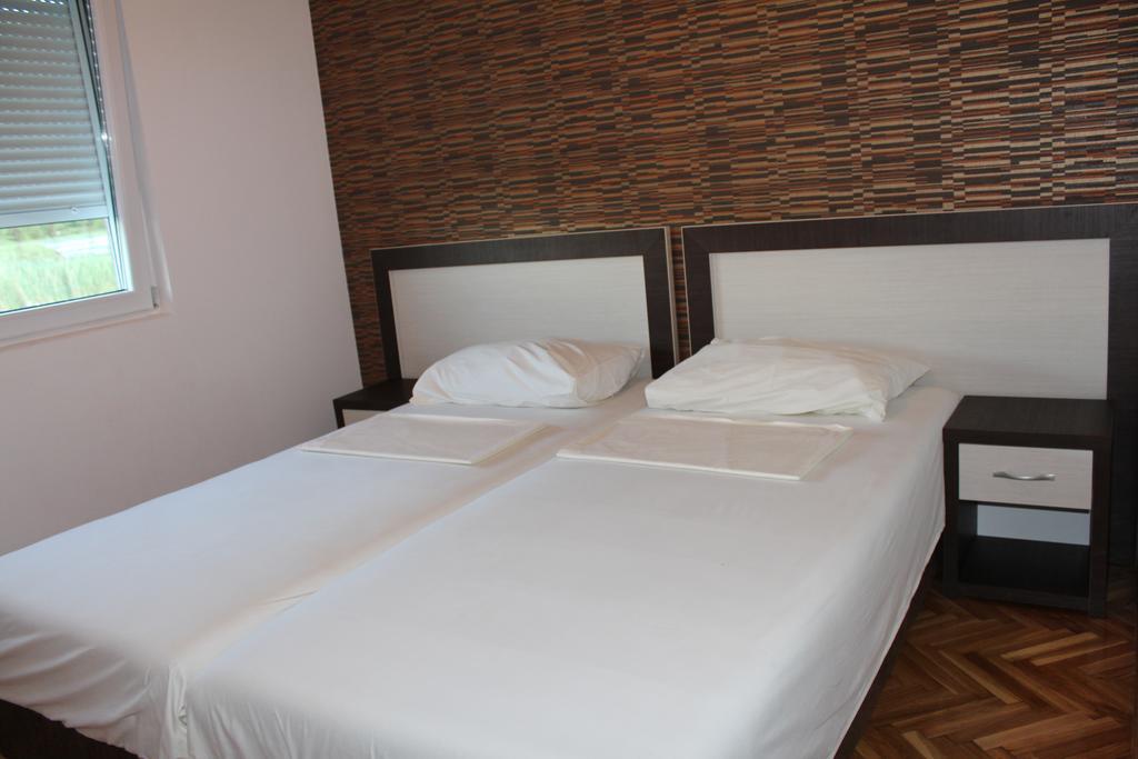 Novi Apartments Herceg Novi Room photo